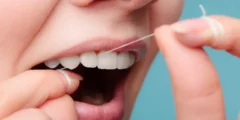 فوائد تنظيف الأسنان بالخيط للعناية باللثه